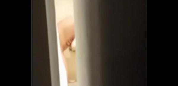  Watch his hot wife shower.